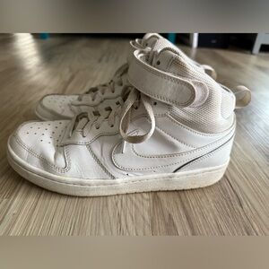 Nike High-Top Sneakers White 7Y